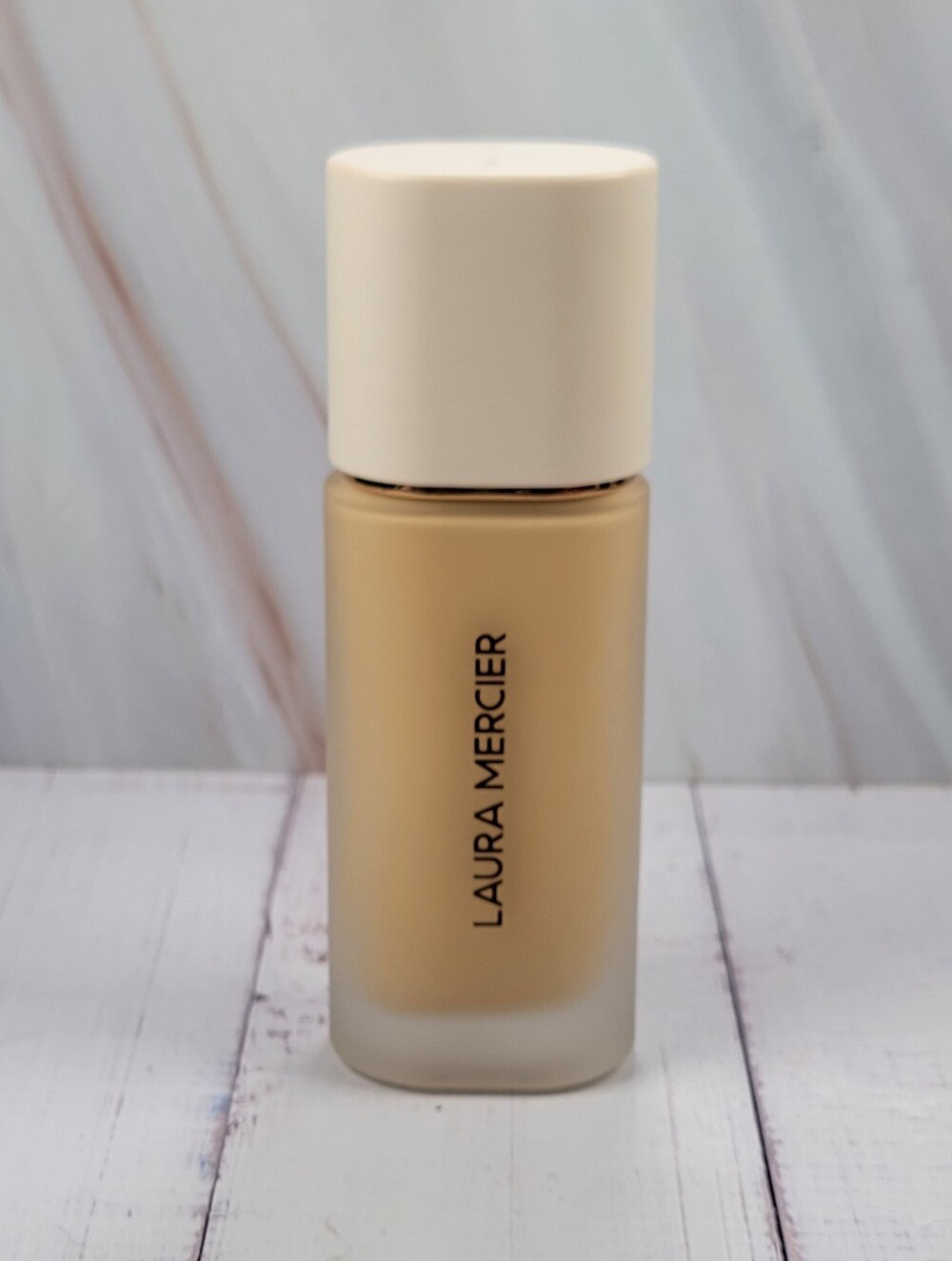Laura Mercier Real Flawless Weightless Perfecting Foundation NEW!